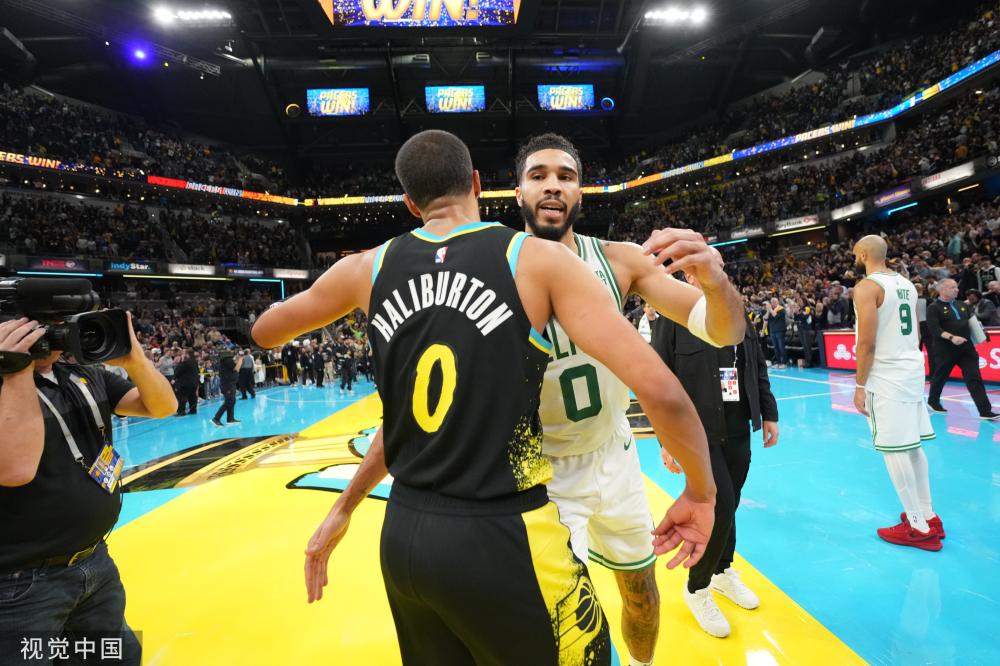 了一张黄牌 了一张黄牌