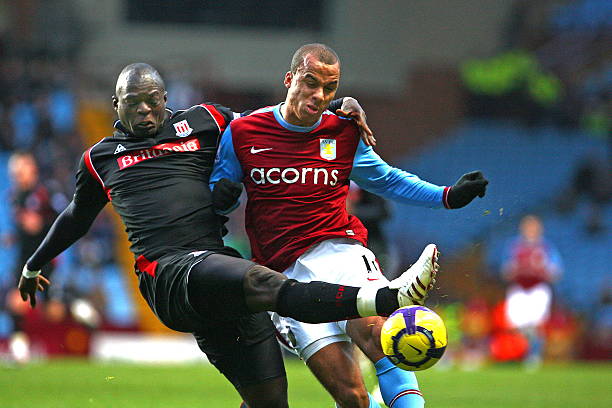 形成了鲜明 形成了鲜明